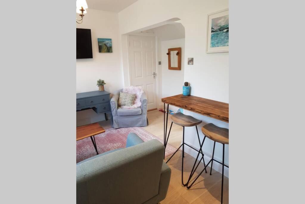 St Ives Apartment Private Parking With Garden 10 Minute Walk Into Town And Beach Bagian luar foto