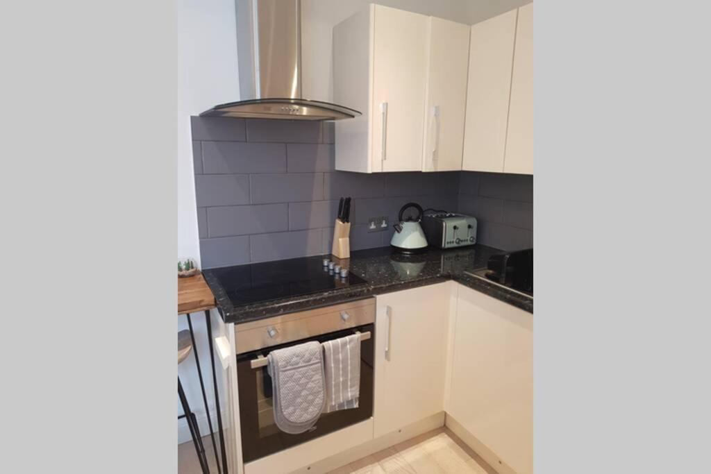 St Ives Apartment Private Parking With Garden 10 Minute Walk Into Town And Beach Bagian luar foto