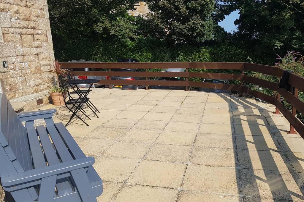 St Ives Apartment Private Parking With Garden 10 Minute Walk Into Town And Beach Bagian luar foto